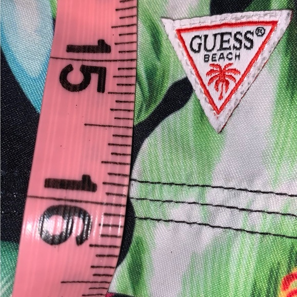 GUESS BEACH men’s tropical 6.5 in SWIM TRUNKS swimsuit size XL - Picture 13 of 14